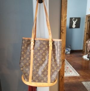 Louis Vuitton bucket purse
